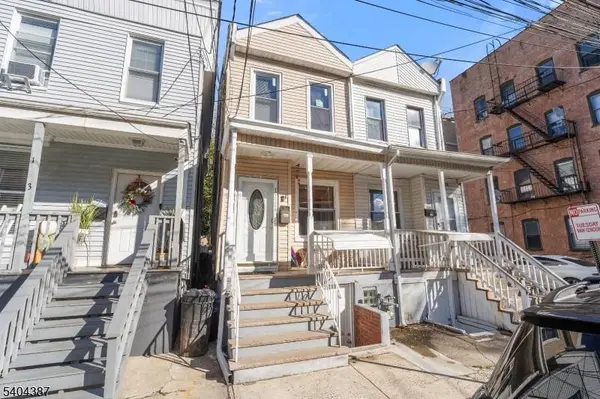 1111 12Hampton Pl, Elizabeth City, NJ 07201