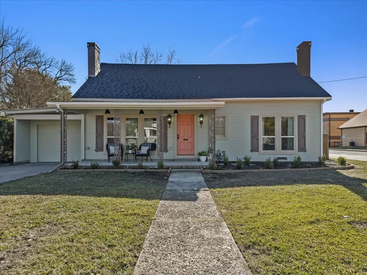 2121 Park St, Greenville, TX 75401-5210