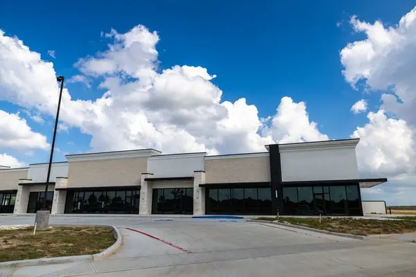 Buying a Commercial Building in Cochrane, Alberta: Complete Guide