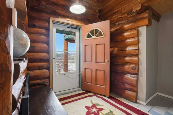 7 30051 Hwy 22, Cremona, AB T0M 0R0