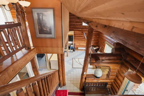 7 30051 Hwy 22, Cremona, AB T0M 0R0