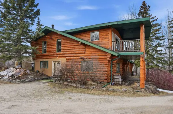 7 30051 Hwy 22, Cremona, AB T0M 0R0