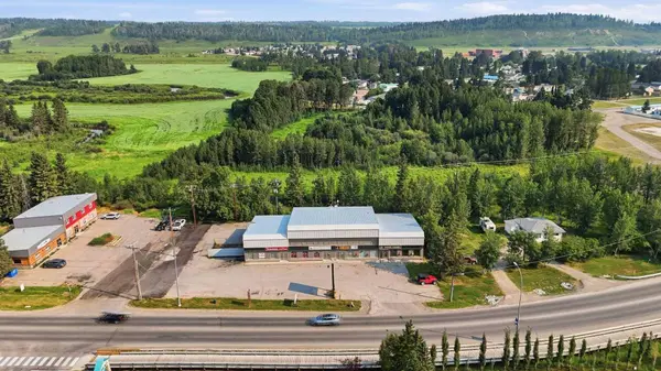 586 Main ST, Sundre, AB T0M1X0