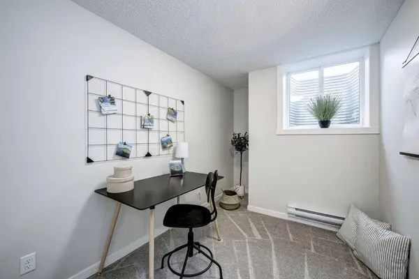 260 Rowley WAY NW #101, Calgary, AB T3L0H5