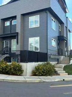 260 Rowley WAY NW #101, Calgary, AB T3L0H5