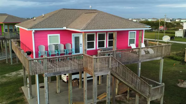 818 Johnson Crawford ci, Port Bolivar, TX 77650