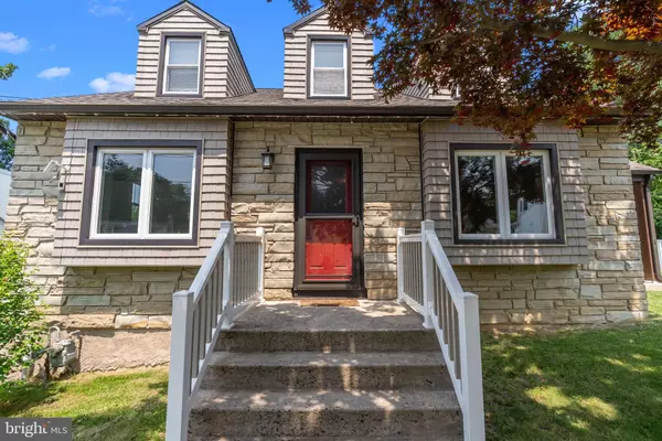 2715 IVY LN, Glenside, PA 19038