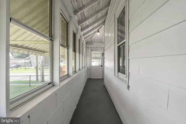 237 BARTRAM AVE, Essington, PA 19029