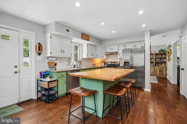 2707 OLD WELSH RD, Willow Grove, PA 19090
