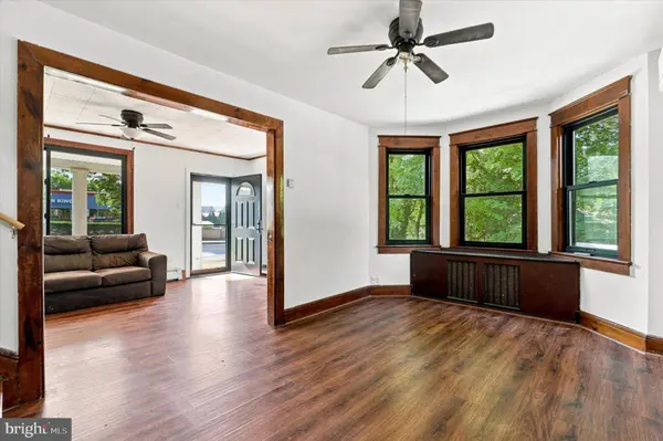 612 S BROAD ST, Lansdale, PA 19446
