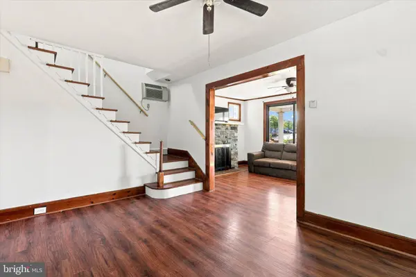 612 S BROAD ST, Lansdale, PA 19446