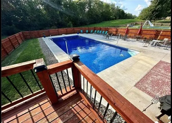 4007 Bennington DR, St Joseph, MO 64506