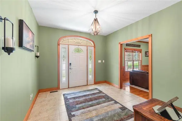 702 Bellerive CT, Lansing, KS 66043