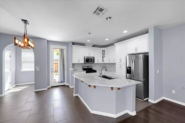 341 Barnhart CIR, Sacramento, CA 95835