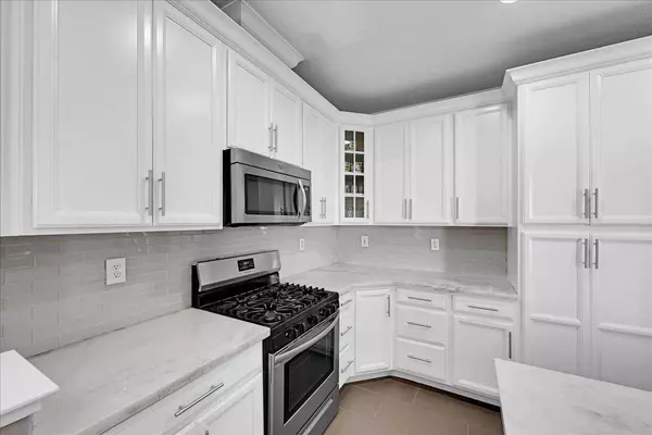 341 Barnhart CIR, Sacramento, CA 95835