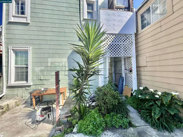 1707-1709 Peralta St, Oakland, CA 94607