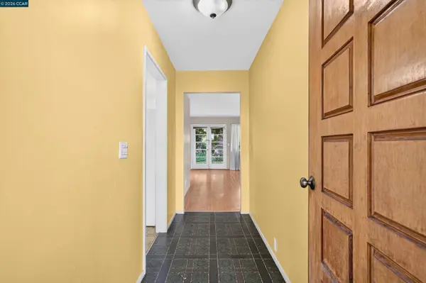 4175 Coulombe Dr, Palo Alto, CA 94306