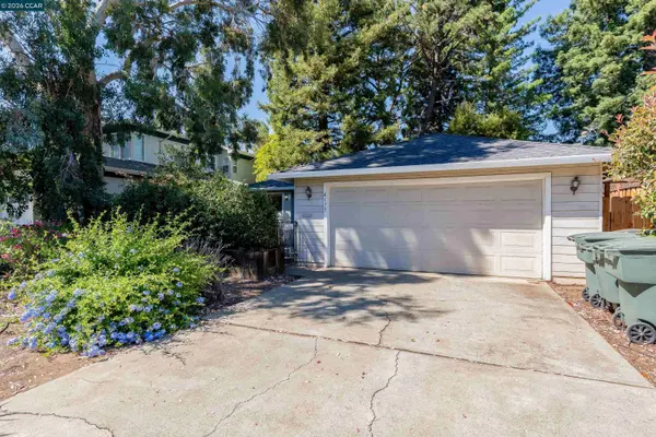 4175 Coulombe Dr, Palo Alto, CA 94306