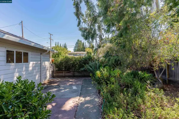 4175 Coulombe Dr, Palo Alto, CA 94306