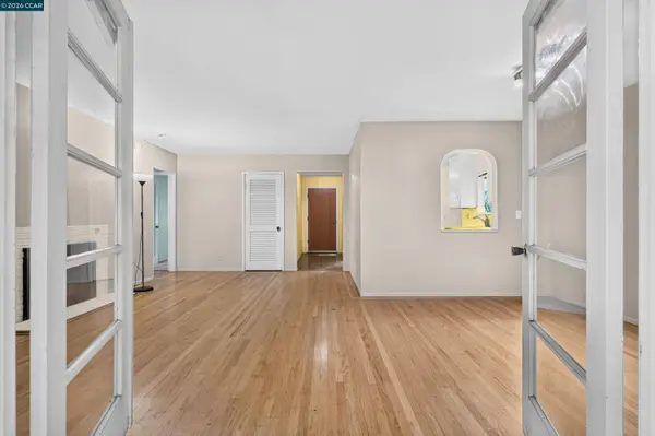 4175 Coulombe Dr, Palo Alto, CA 94306