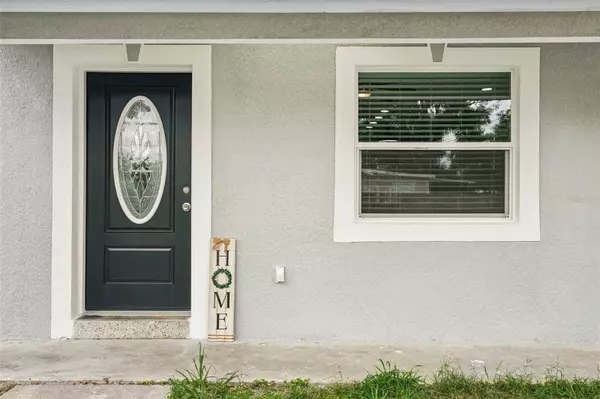 4108 BERKLEY DR, Tampa, FL 33610