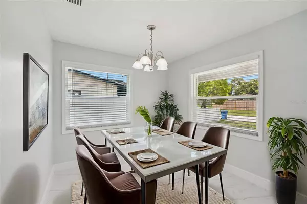 4108 BERKLEY DR, Tampa, FL 33610