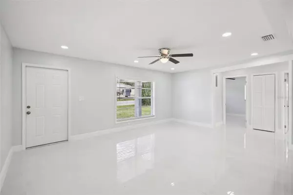 2307 E LINEBAUGH AVE, Tampa, FL 33612