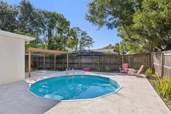 440 EVERGREEN DR, Oldsmar, FL 34677