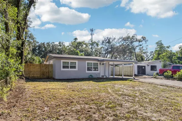 2425 S RAMONA CIR, Tampa, FL 33612