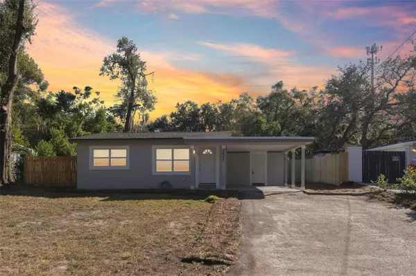 2425 S RAMONA CIR, Tampa, FL 33612