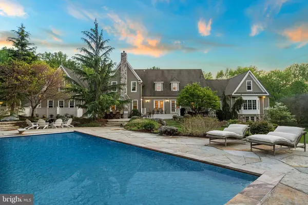 11820 PLANTATION DR, Great Falls, VA 22066