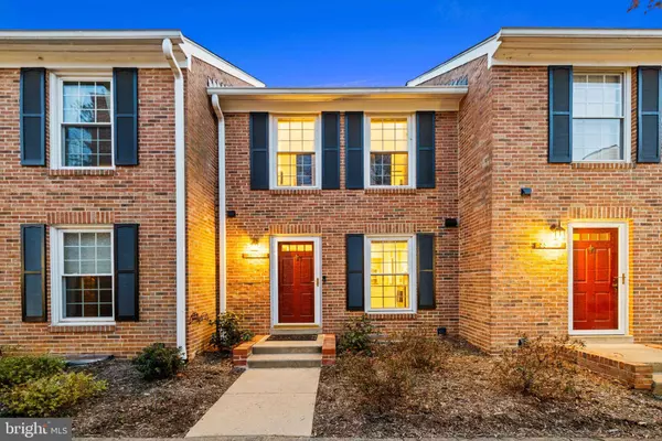 2512-E S ARLINGTON MILL DR #5, Arlington, VA 22206
