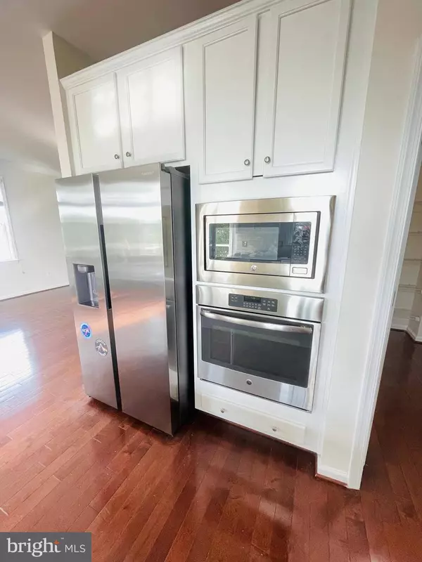 24677 CAPECASTLE TER, Aldie, VA 20105