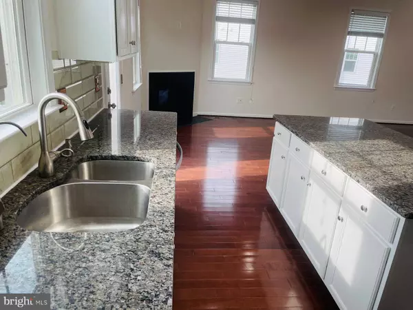 24677 CAPECASTLE TER, Aldie, VA 20105