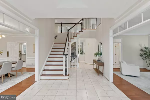 1050 NORTHFALLS CT, Great Falls, VA 22066