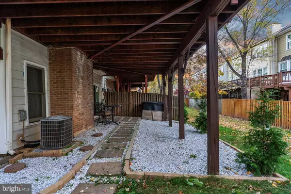 14500 SMITHWOOD DR, Centreville, VA 20120