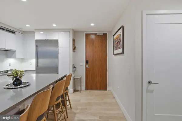 45 SUTTON SQ SW #403, Washington, DC 20024