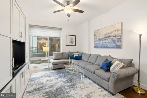 525 WATER ST SW #403, Washington, DC 20024