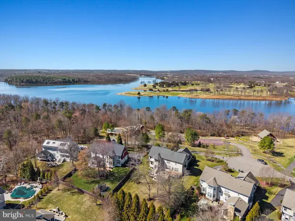 14521 BLUFF POINT CT, Gainesville, VA 20155