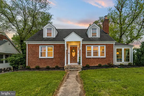 7241 LEE HWY, Falls Church, VA 22046