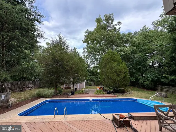 5405 HAMPTON FOREST WAY, Fairfax, VA 22030