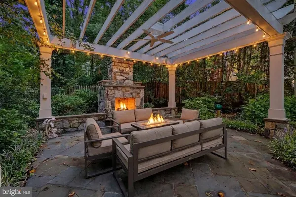 7725 OLDCHESTER RD, Bethesda, MD 20817
