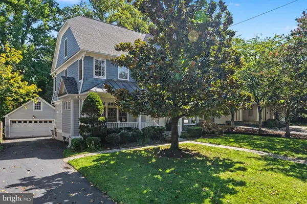 7725 OLDCHESTER RD, Bethesda, MD 20817