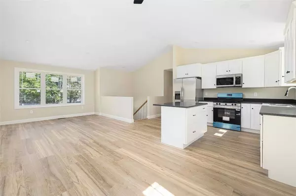 136 Hill ST, Coventry, RI 02816