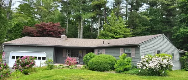 25 Brook DR, Hopkinton, RI 02832