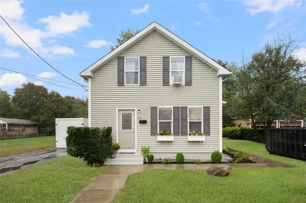 114 Pontiac ST, Warwick, RI 02886