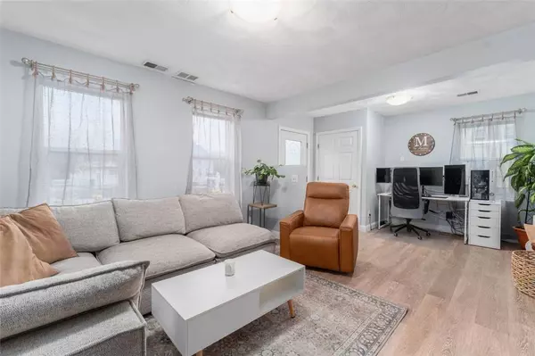 114 Pontiac ST, Warwick, RI 02886