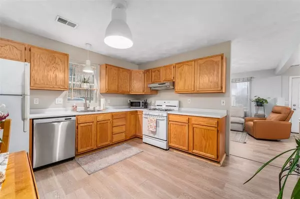 114 Pontiac ST, Warwick, RI 02886