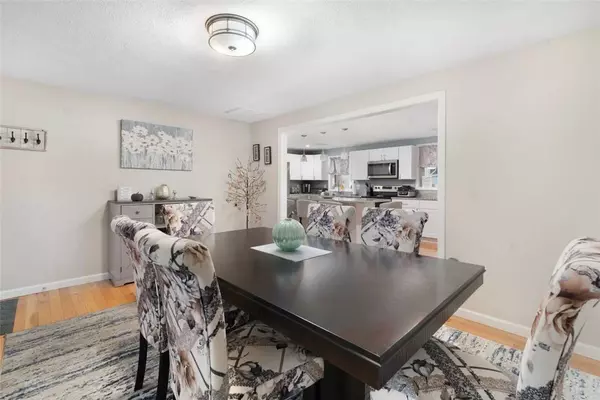 22 Forest Hill DR, Johnston, RI 02919