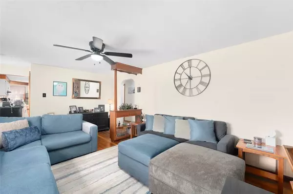 19 Cedarcrest DR, Preston, CT 06365